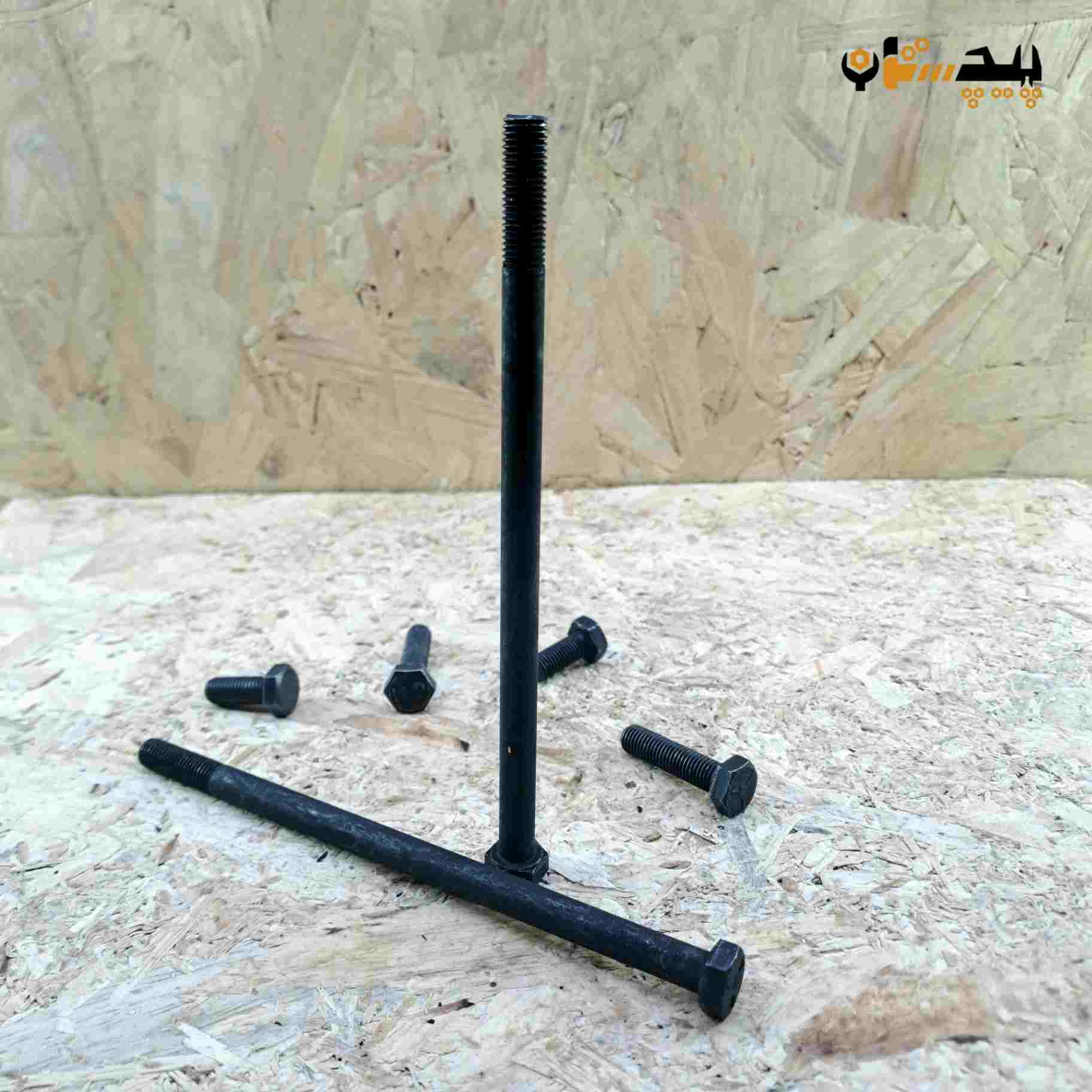 پیچ آچارخور نیم رزوه دنده ریز اینچی  سایز "5/16 طول "6 (معادل میلیمتر 150×8)