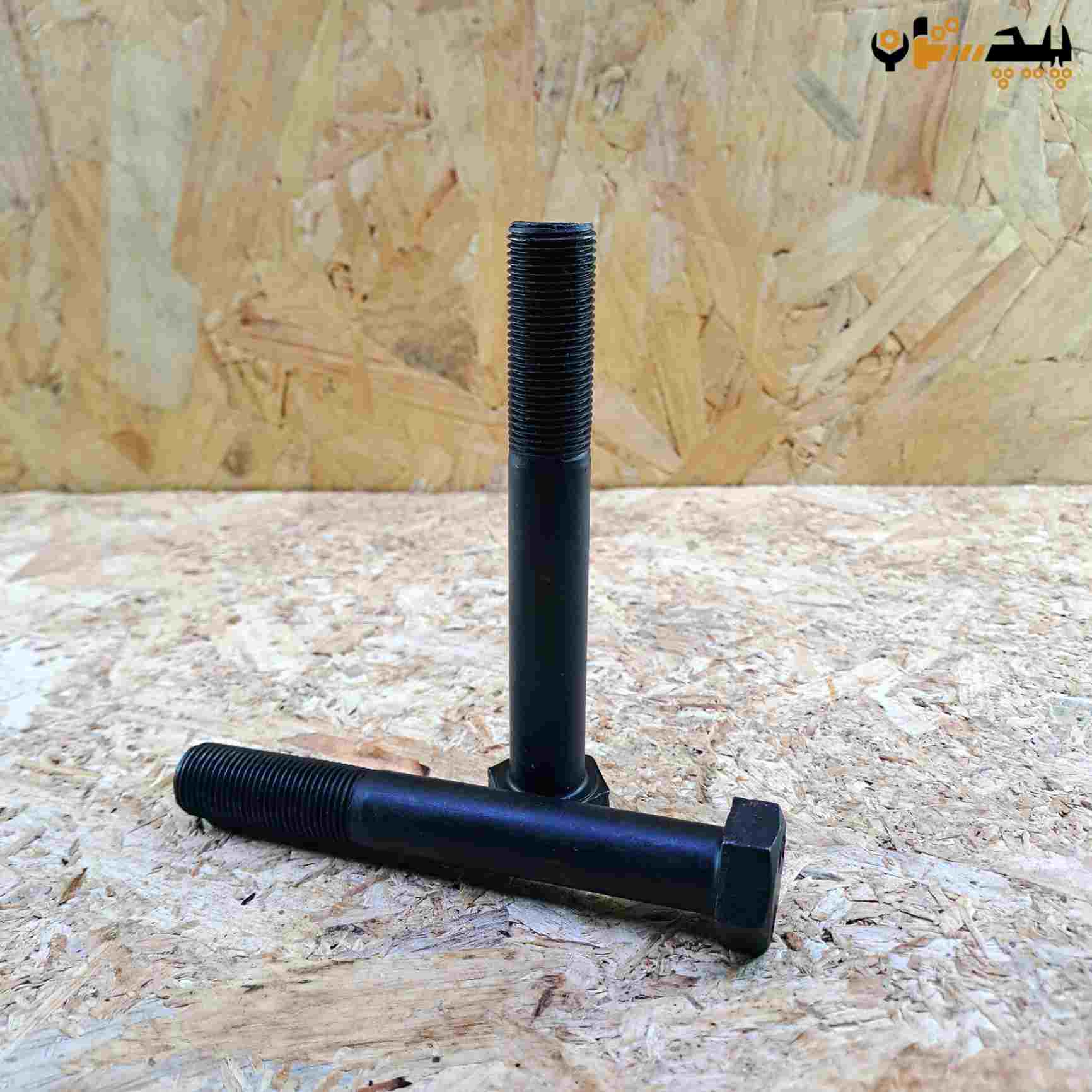 پیچ آچارخور نیم رزوه دنده ریز اینچی  سایز "5/8 طول "1/2-4 (معادل میلیمتر 110×16)