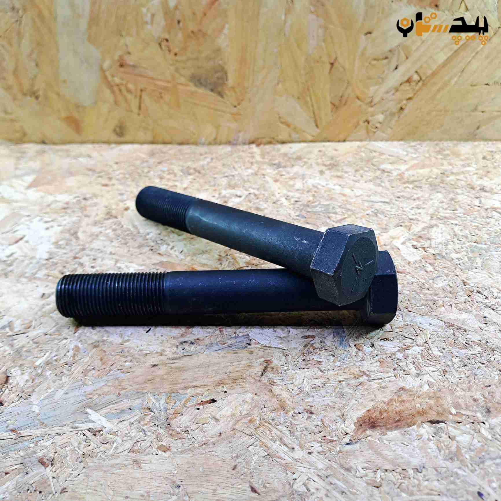 پیچ آچارخور نیم رزوه دنده ریز اینچی  سایز "7/8 طول "6 (معادل میلیمتر 150×22)