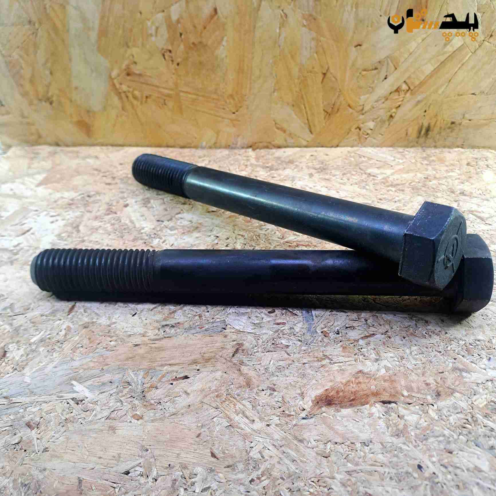 پیچ آچارخور نیم رزوه دنده درشت اینچی  سایز "1 طول "9 (معادل میلیمتر 220×25)