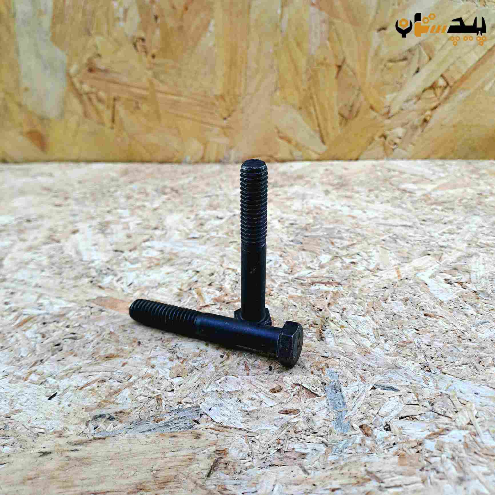 پیچ آچارخور نیم رزوه دنده درشت اینچی  سایز "3/8 طول "1/2-2 (معادل میلیمتر 63×9.5)