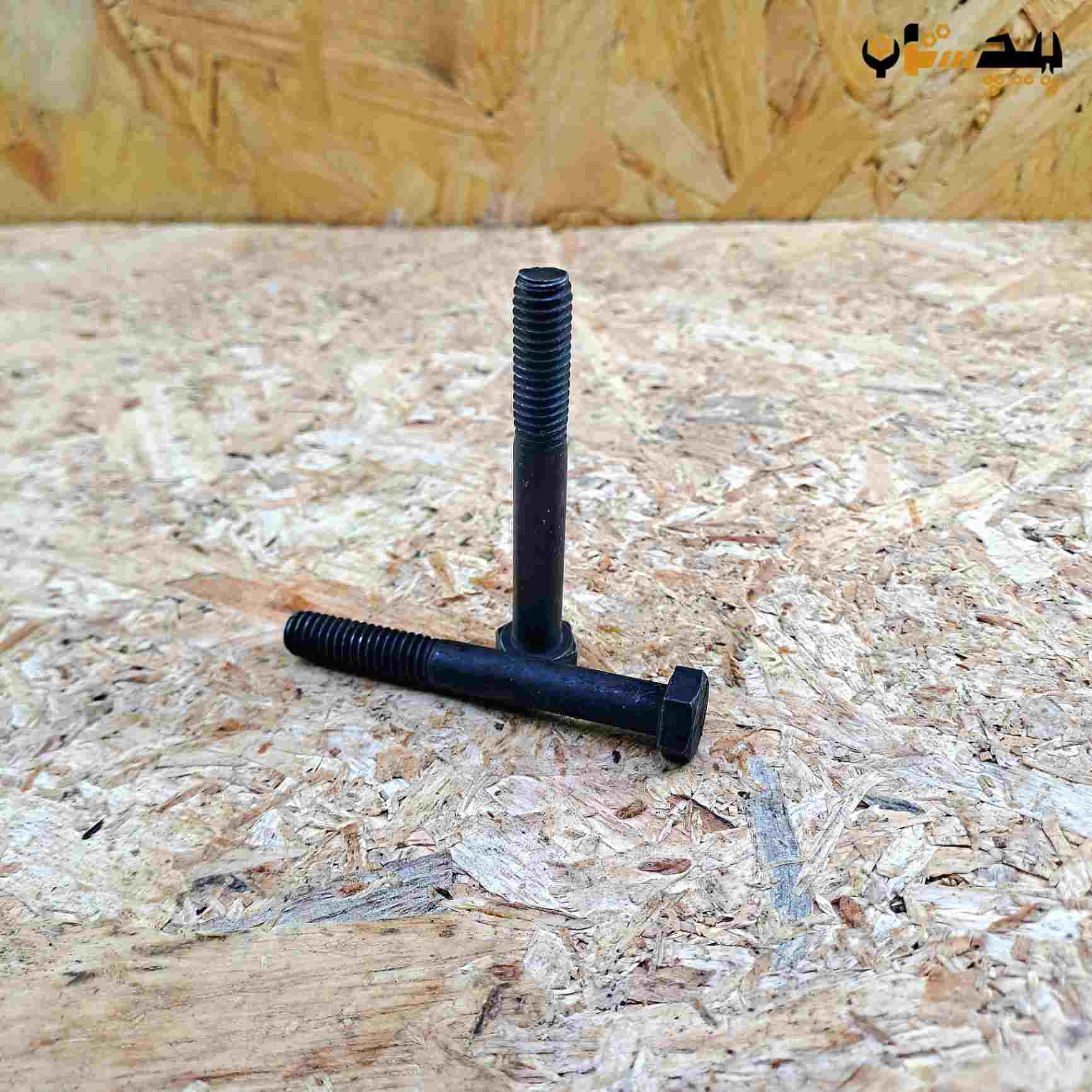 پیچ آچارخور نیم رزوه دنده درشت اینچی  سایز "5/16 طول "1/2-2 (معادل میلیمتر 63×8)